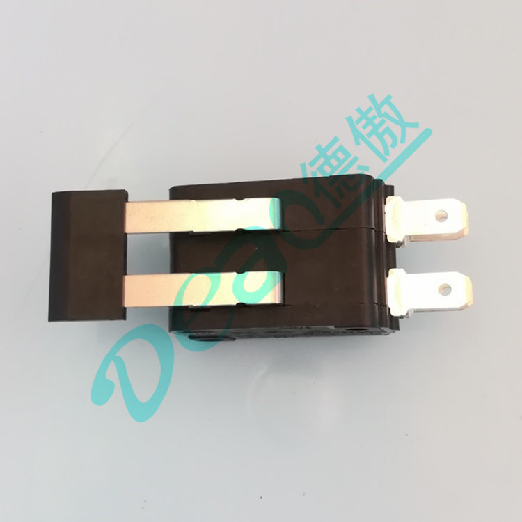 雙聯(lián)電路控制設(shè)備安全保護(hù)微動開關(guān)